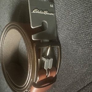 Edie Bauer Genuine Leather Belt Khaki or light brown color. Size: 44 Brand New